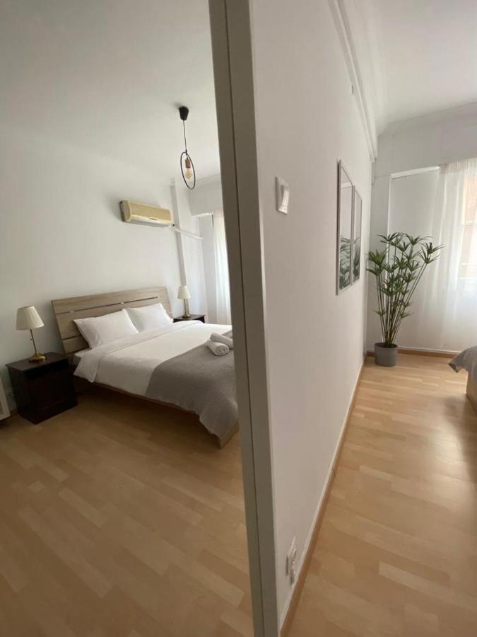 Lovely Apartment In The Heart Of アテネ エクステリア 写真