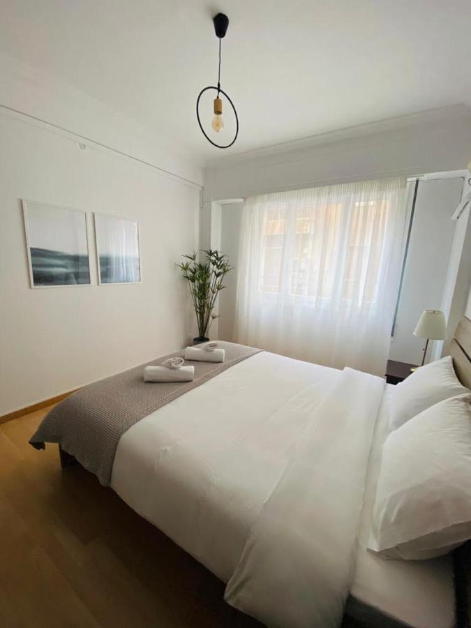 Lovely Apartment In The Heart Of アテネ エクステリア 写真